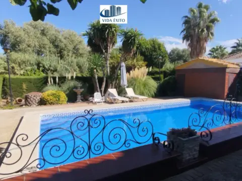 Chalet en Puente Jontoya