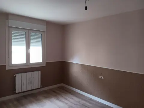Casa adosada en Villasana de Mena