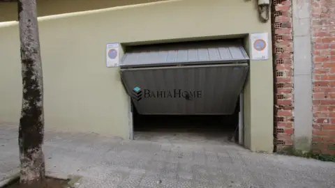 Garage in calle de Doñana, 3