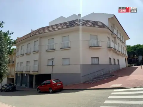 Local comercial en Alhama de Murcia