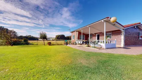 Casa en calle Higarino, 443