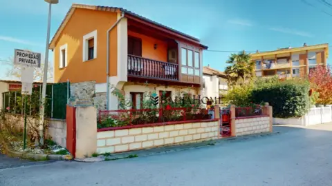 Chalet en calle Cuesta, nº 4/6