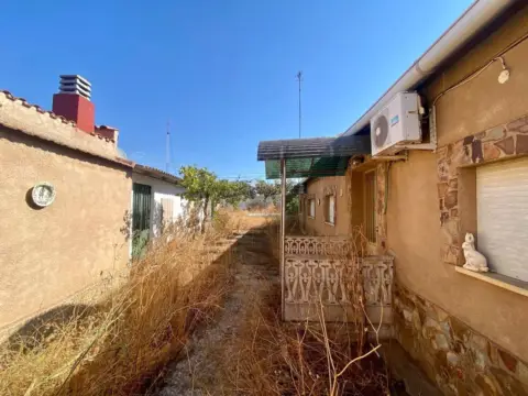 Casa pareada en calle Cl Umbria-El Sotillo, nº 3