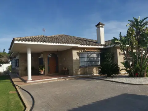 Chalet en calle Barquero