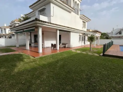Chalet en calle del Estuario