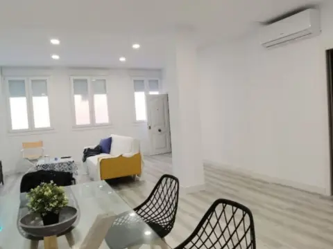 Piso en calle de José Celestino Mutis