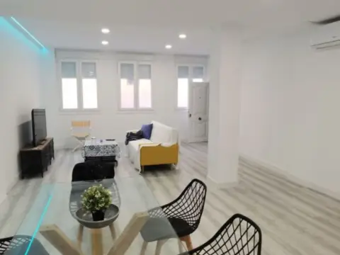 Piso en calle de José Celestino Mutis