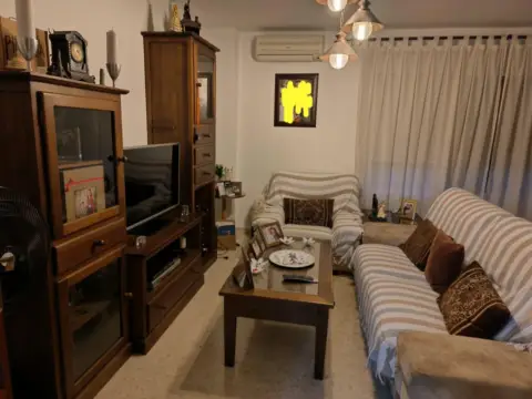 Piso en Avenida José López Fernández