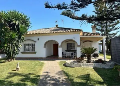 Chalet en calle Colibrí
