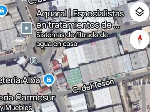 Nave industrial en calle del Tesón, 12