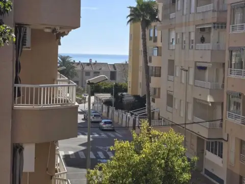 Piso en calle del Nueve de Octubre