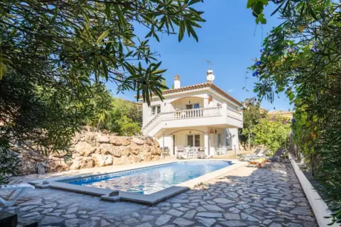 Casa en Carrer de la Vall de Bianya