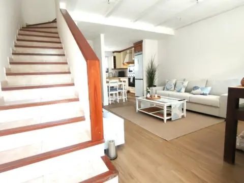 Dúplex en calle Breca