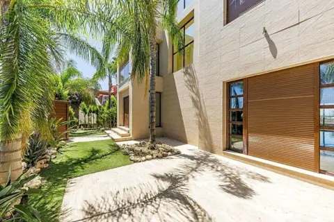 Chalet en calle Velázquez