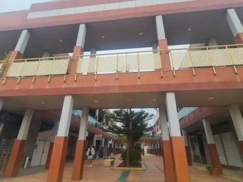 Local comercial en Plaza de España, 1