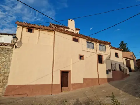 Casa en Cutanda