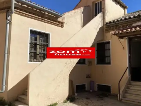 Piso en callejón Obras Públicas