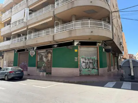 Local comercial en calle de la Concordia, 118