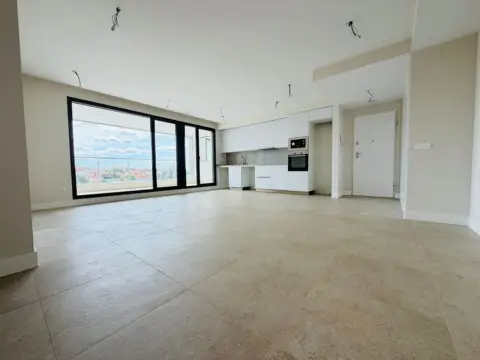 Piso en calle de la Sierra de la Demanda, 9