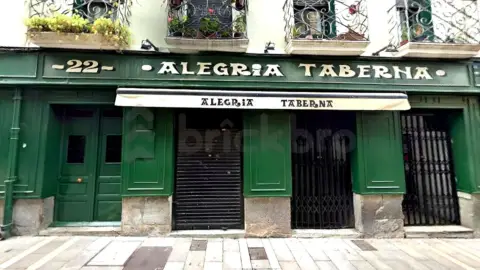 Local comercial en calle de San Agustín
