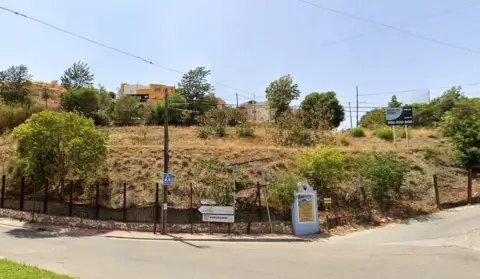 Terreno en calle de Julio Romero de Torres