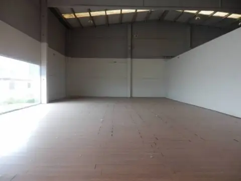 Nave industrial en Polígono La Barrena