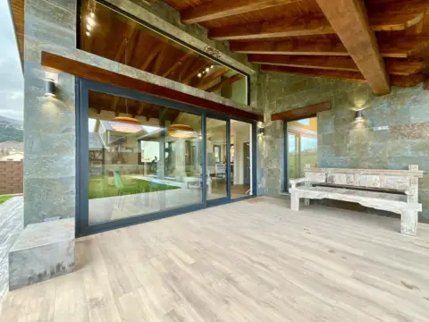 Chalet en calle Leoncio Mateos