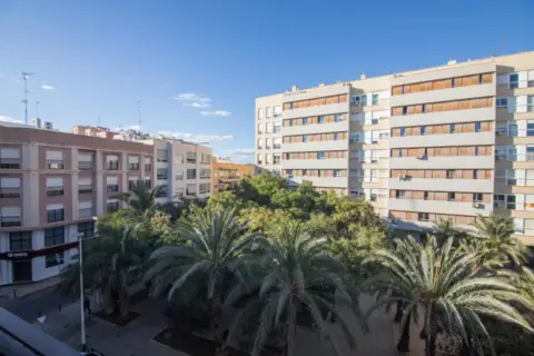 Piso en calle Jose M Castaño Martinez