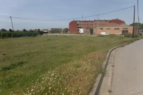 Terreno en calle Partida Llivia