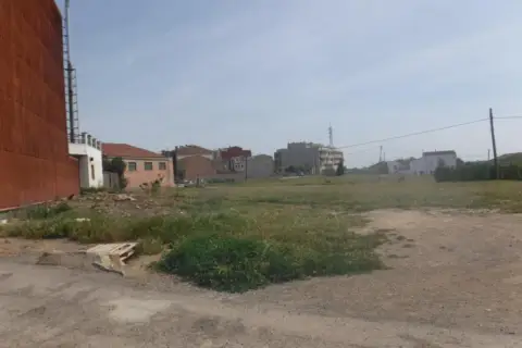 Terreno en calle Partida Llivia