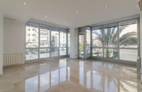 Piso en Carrer Eugenio d'Ors