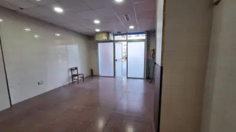 Local comercial en Carrer d'Alguersuari i Pascual, 71