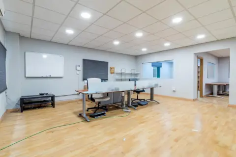 Nave industrial en calle de Luis I