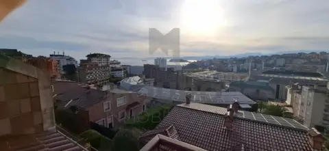 Casa adosada en calle de Francisco Cáceres
