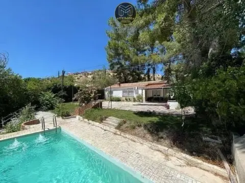 Chalet en Altos de Puente Nuevo