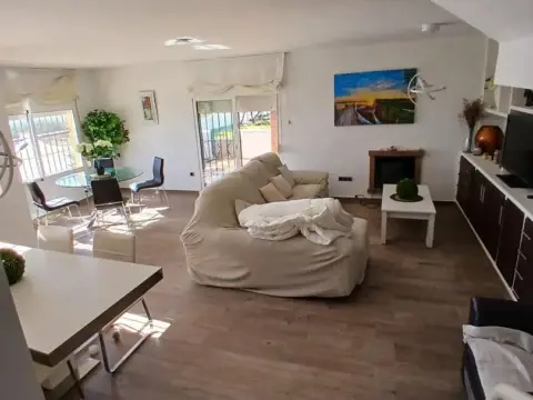 Casa adosada en Bahía de Casares