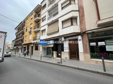 Local comercial en calle del Peso