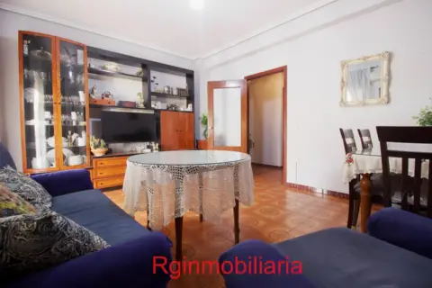 Piso en calle de Juan Casado, 13