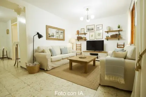 Casa en calle de Hernán Cortés, 9