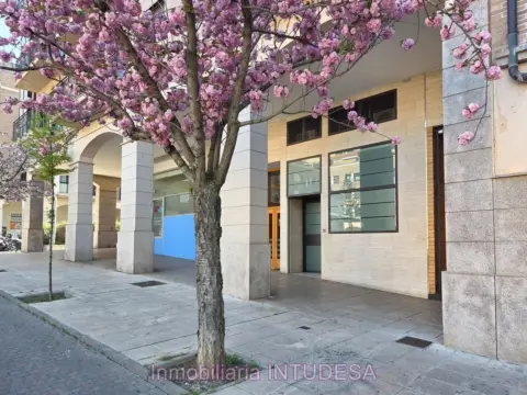 Oficina en Plaza Constitucion, 4