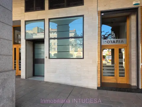 Oficina en Plaza Constitucion, 4