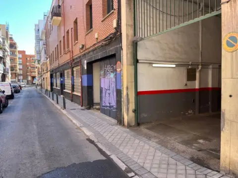 Garaje en calle de García Luna, 22