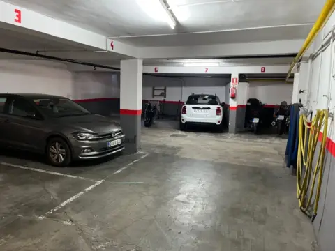 Garaje en calle de García Luna, 22