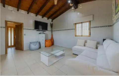 Chalet en Camino Onda - Salesianos - Centro