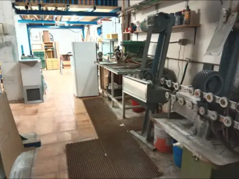 Local comercial en calle de la Manzanera