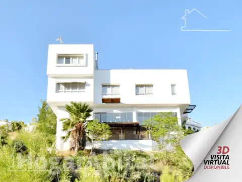 Chalet en Urbanización Montepino