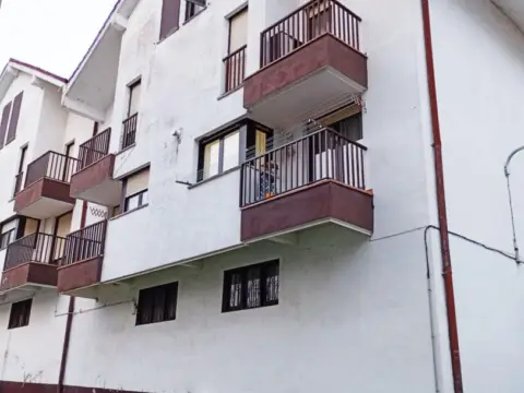 Casa adosada en calle de Herria