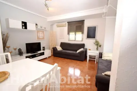 Piso en calle de la Marina