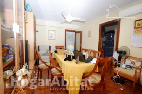 Piso en calle de la Eliana