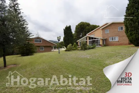 Chalet en calle Urb Les Palmes